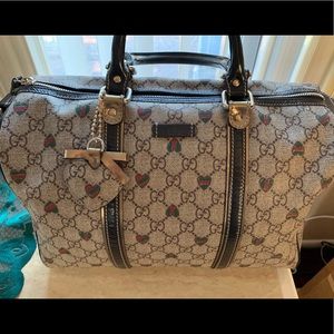 Gucci bag with hearts